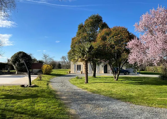 Homestay szállás Chez Charly Pruille-le-Chetif